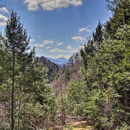 Quiet Cabin With Mountain Views About 3 Mi To Гатлинбург Экстерьер фото